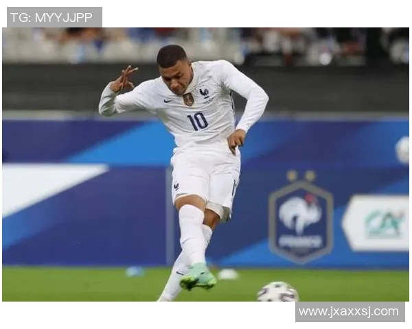 足球失利球星闪耀如何实现个人突破与团队共赢